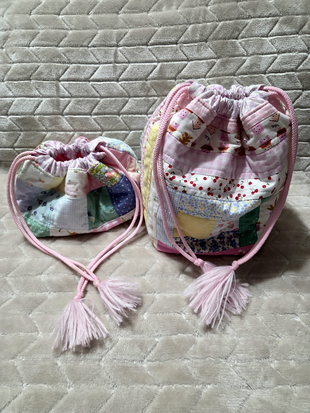 New- Like New Girls Or Womens Pink Handmade Fabric & Crochet Bags Lot - Picture 2 of 7